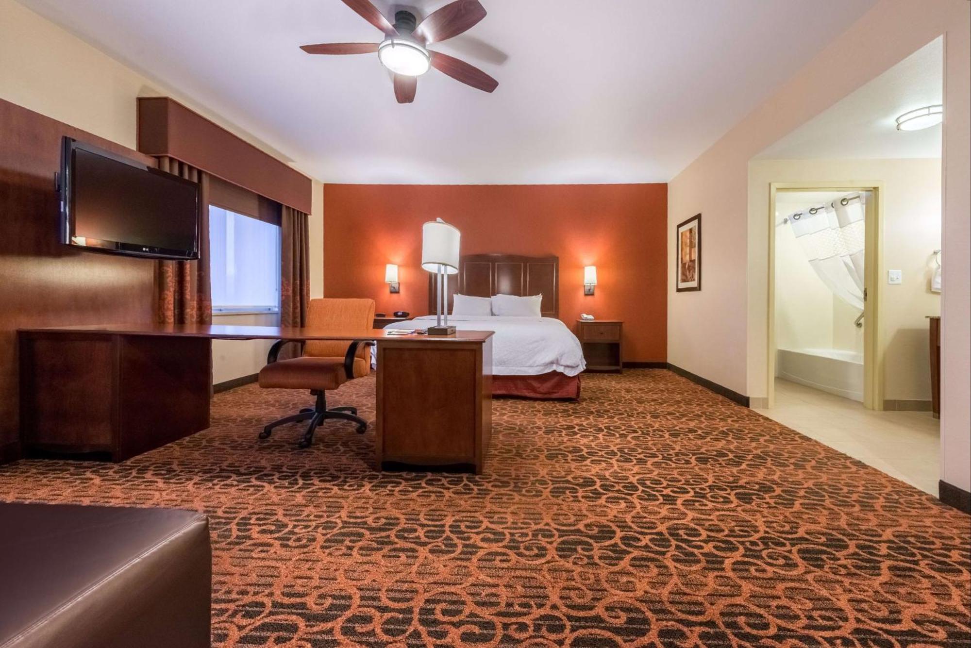 Hampton Inn & Suites Boulder North Экстерьер фото