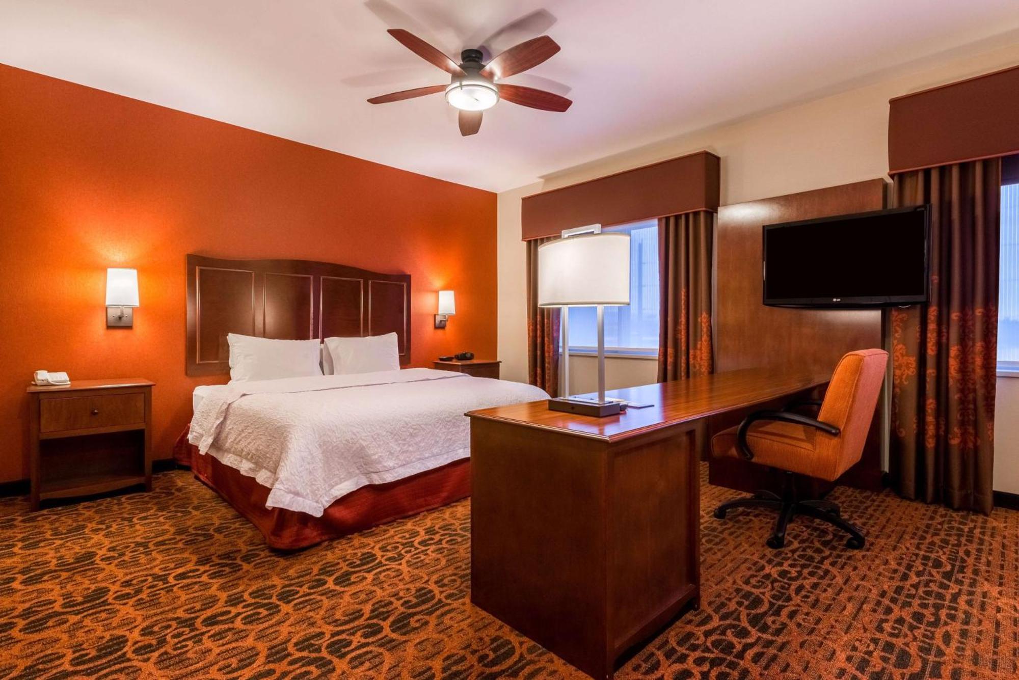 Hampton Inn & Suites Boulder North Экстерьер фото