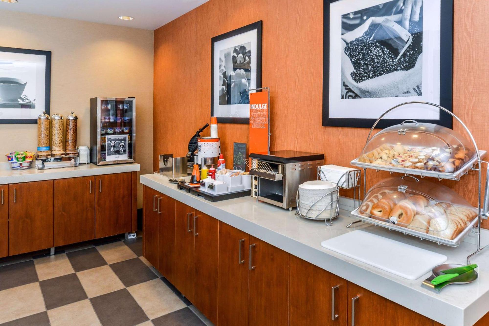 Hampton Inn & Suites Boulder North Экстерьер фото