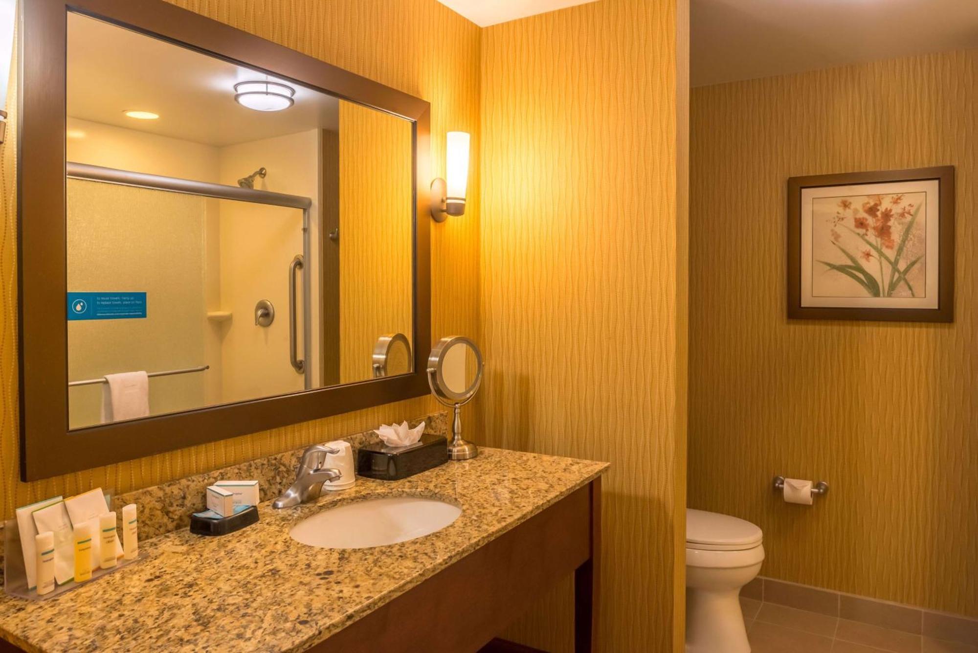 Hampton Inn & Suites Boulder North Экстерьер фото